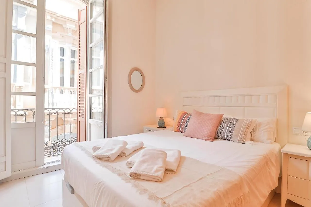 Flat 2 Bedrooms In The City Center Малага 0*,